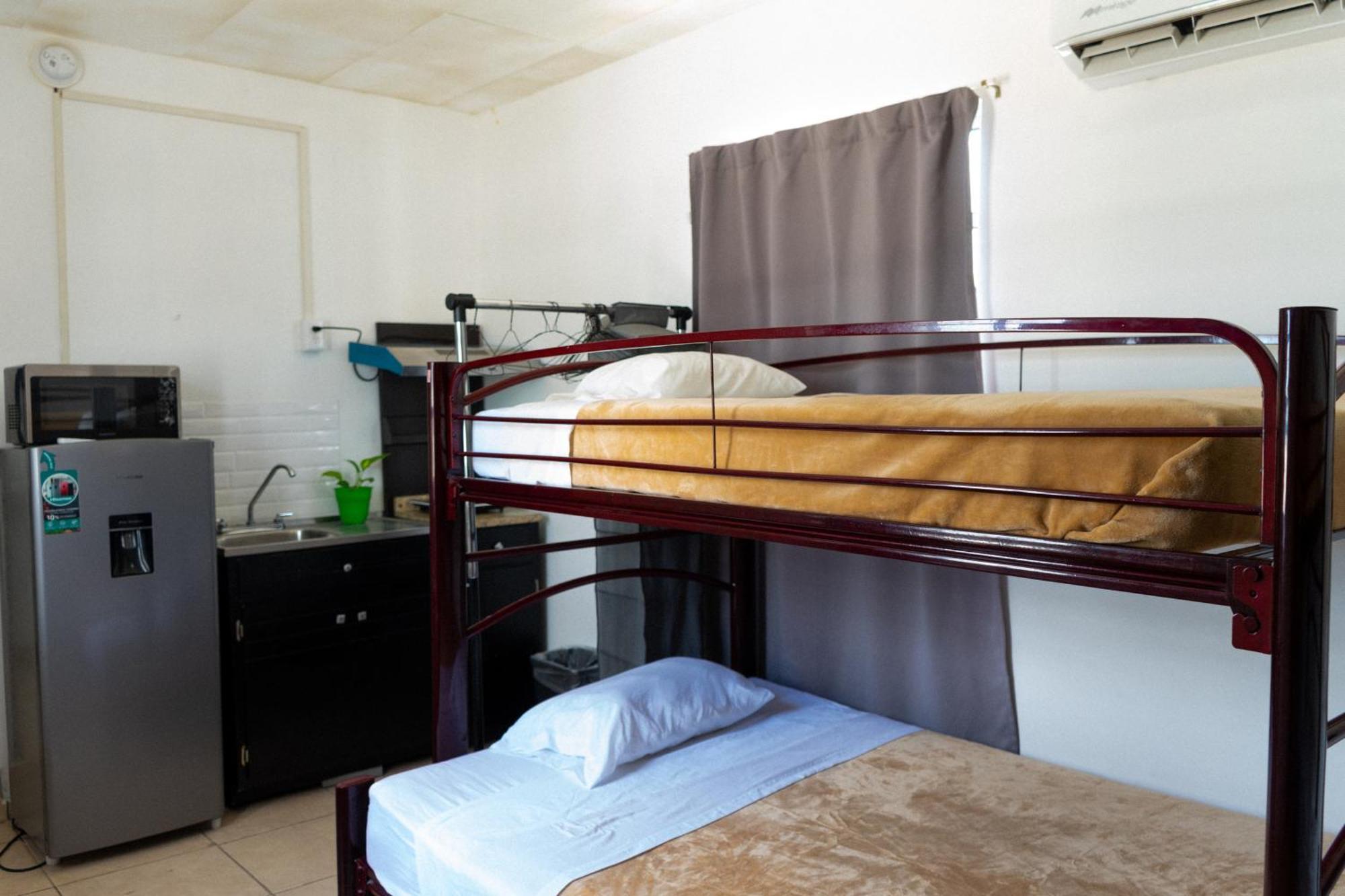 Suites Apodaca Esterno foto