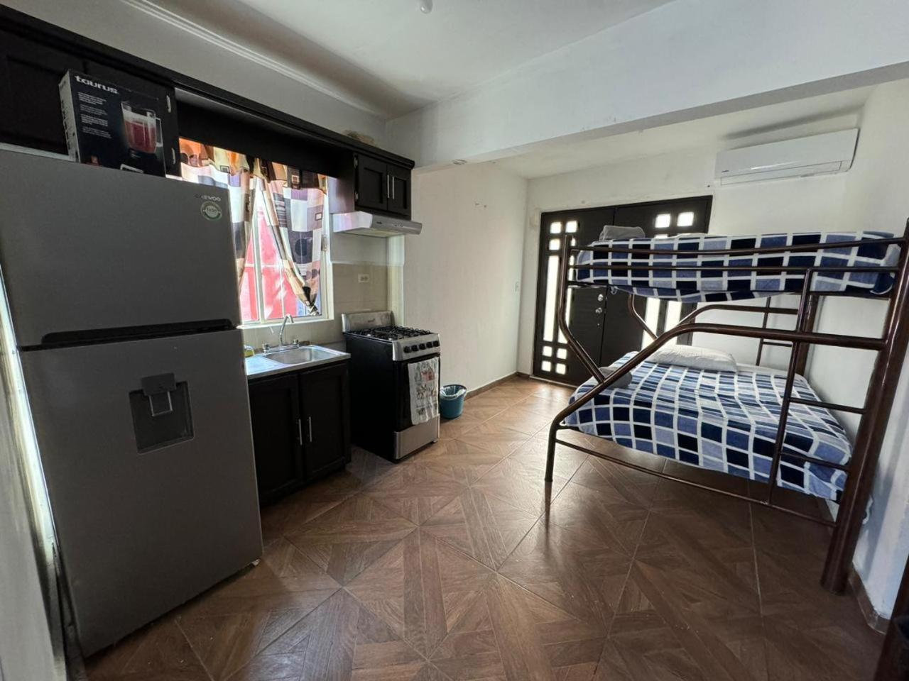 Suites Apodaca Esterno foto