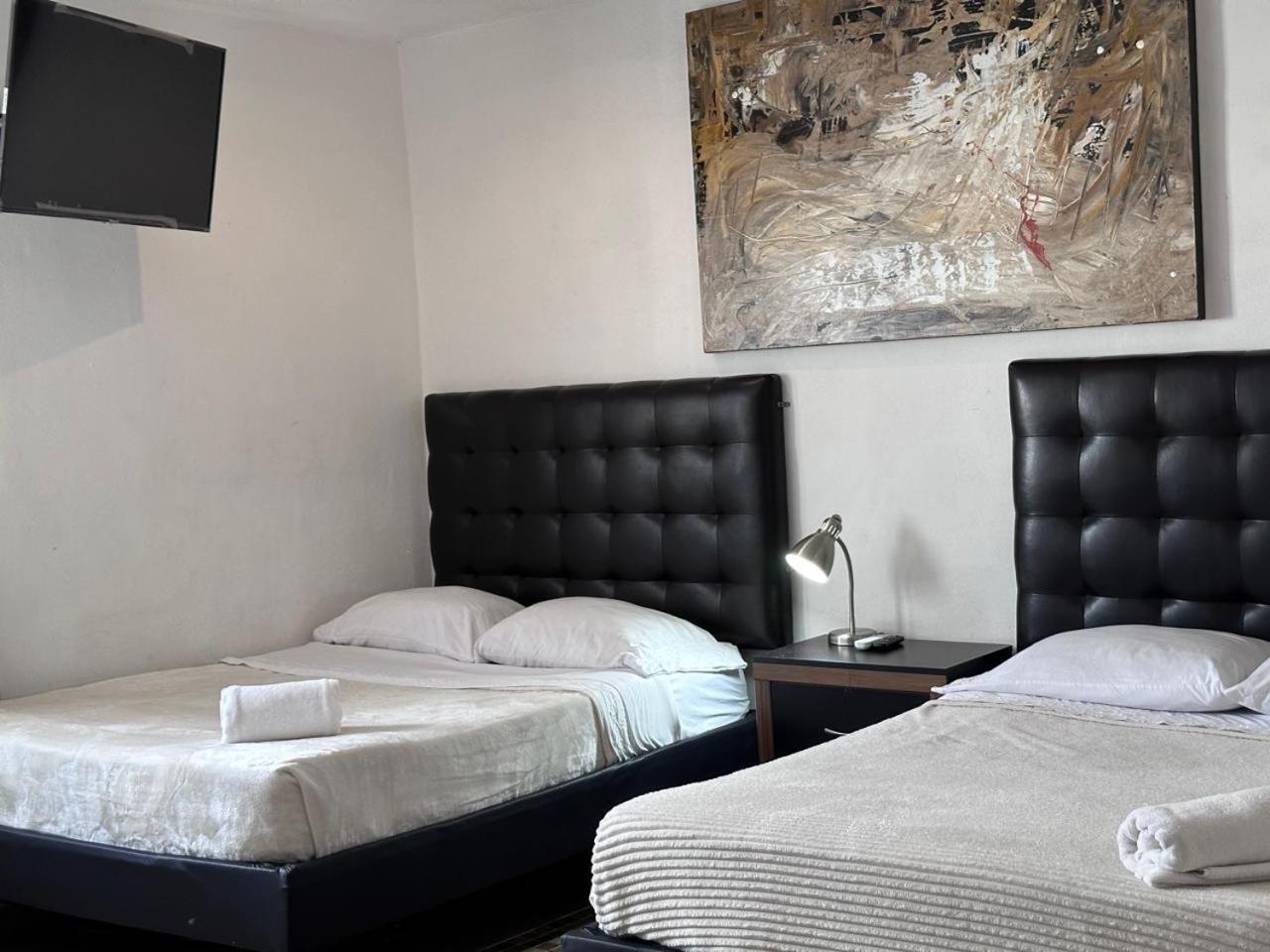 Suites Apodaca Esterno foto