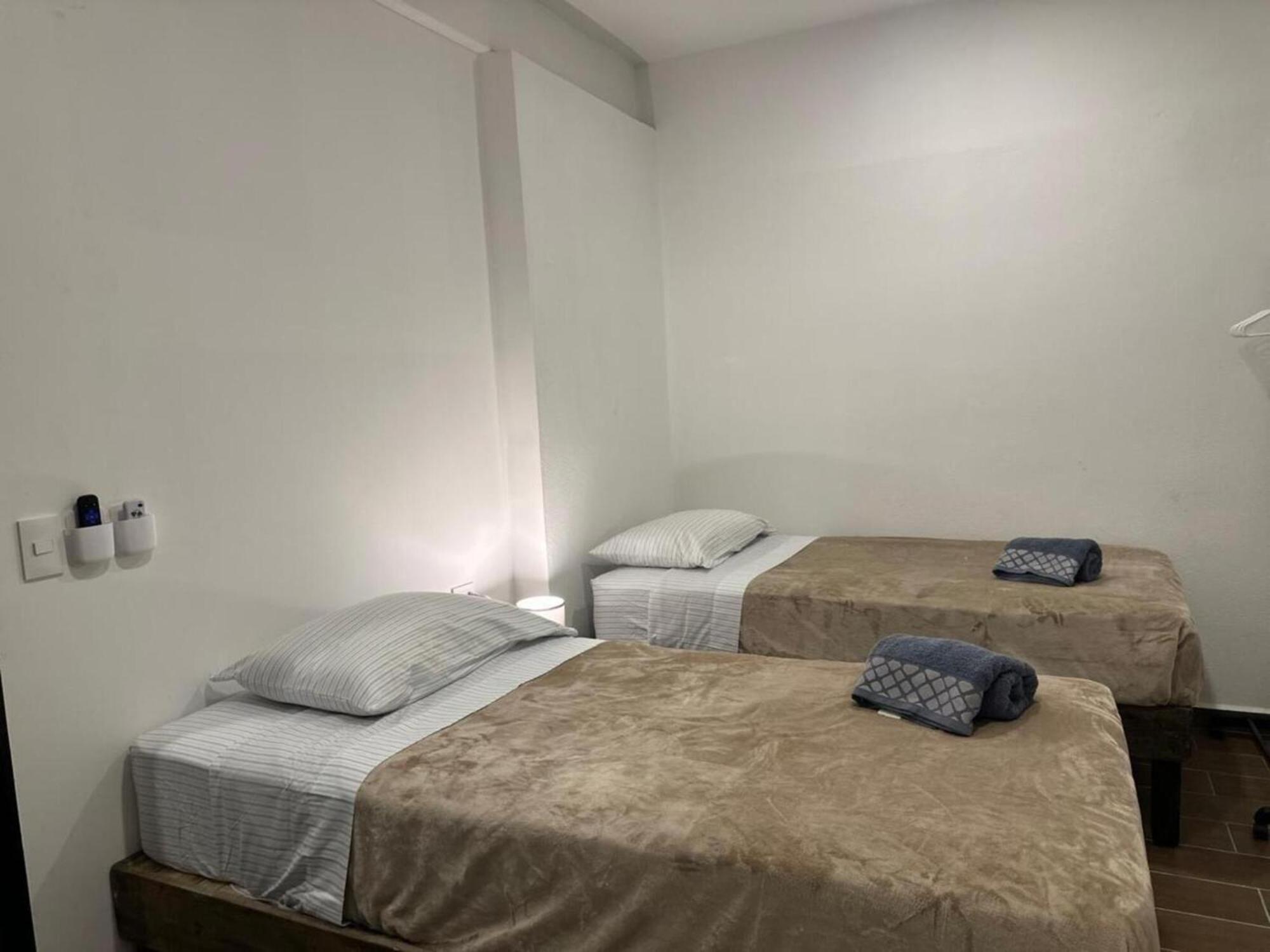 Suites Apodaca Esterno foto